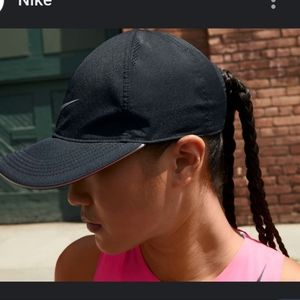 NWT Nike Adults Aerobill Performance Featherlight Hat Black